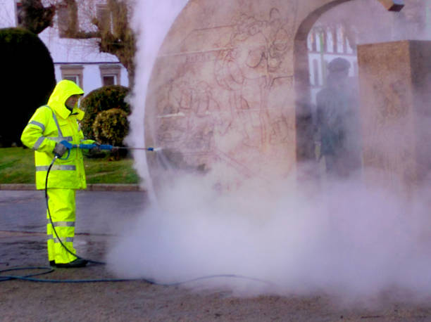Best Affordable Pressure Washing  in Akron, OH